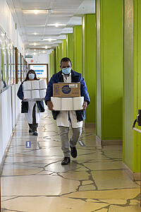 La Faculté de chimie s'adapte aux conditions sanitaires pour accueillir les étudiants en toute sécurité.